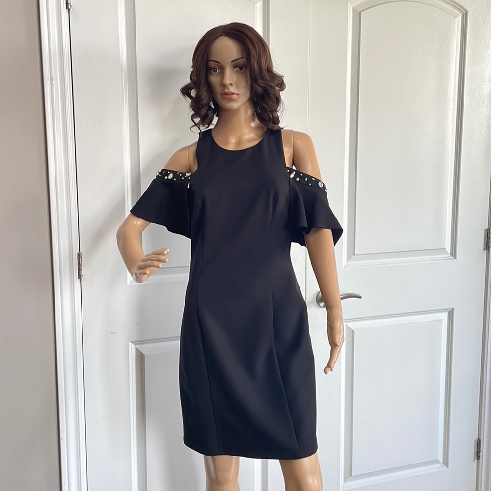 Beautiful cocktail/party dress from Cantas Boutique.